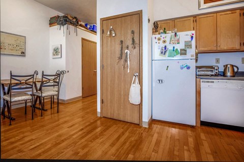 802 N. 9th Street Studio-2 Beds Apartment, Student for Rent - Photo Gallery 8
